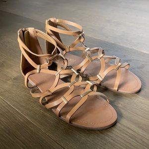 Brown Steve Madden gladiator sandals W size 9.5